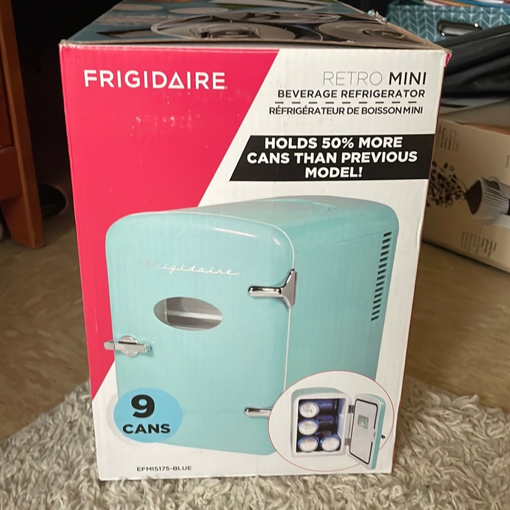 Mini Frigidaire